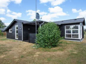Holiday Home Eilert - 250m from the sea by Interhome